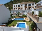 Adosado con 3 dormitorios se vende en Benahavis, Costa del Sol - mejor precio | unprecio.es