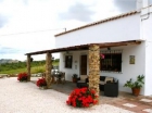 Chalet con 3 dormitorios se vende en Casarabonela - mejor precio | unprecio.es