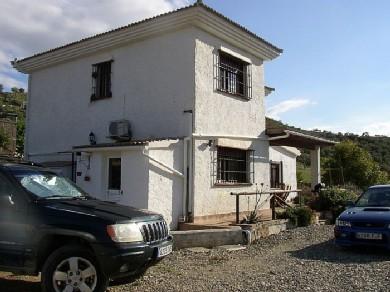 Chalet con 3 dormitorios se vende en Valle de Abdalajis