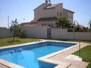 Chalet con 3 dormitorios se vende en San Miguel de Salinas, Vega Baja Torrevieja