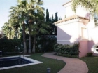 Chalet con 6 dormitorios se vende en Marbella, Costa del Sol - mejor precio | unprecio.es