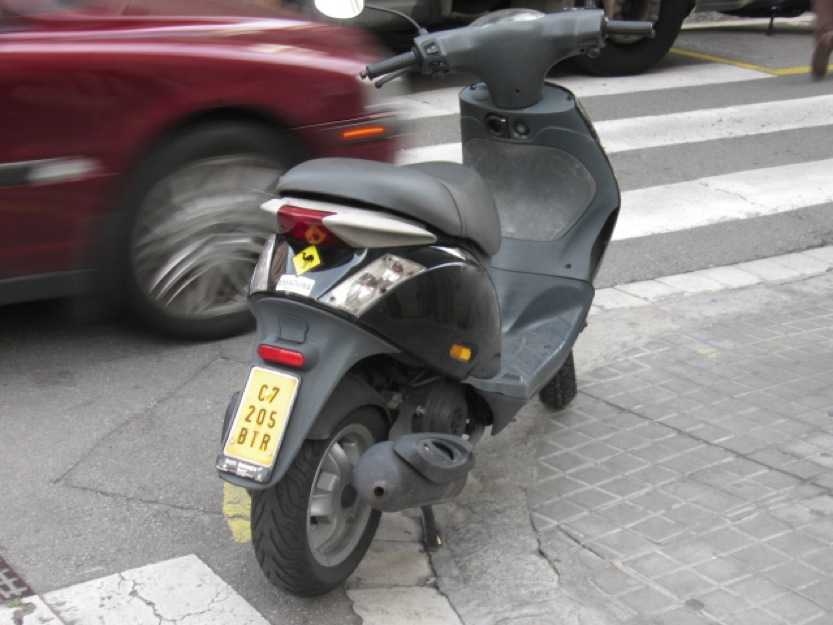 Vendo piaggio zip 4t negra