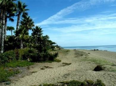 Apartamento con 2 dormitorios se vende en Estepona, Costa del Sol