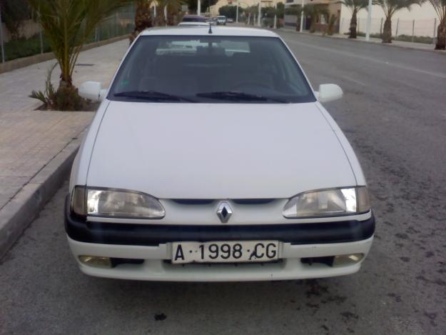Renaulr 19 motor 1.8 i como nuevo.