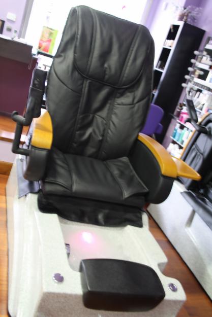 Sillon SPA pedicura iRest G560 negro y madera