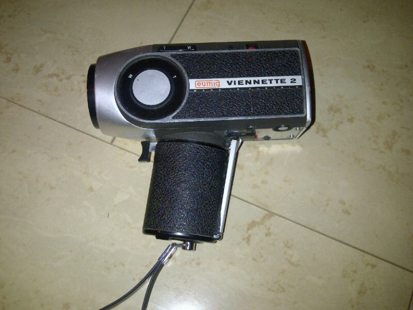 vendo camara super 8 eumig viennette 2 años 70