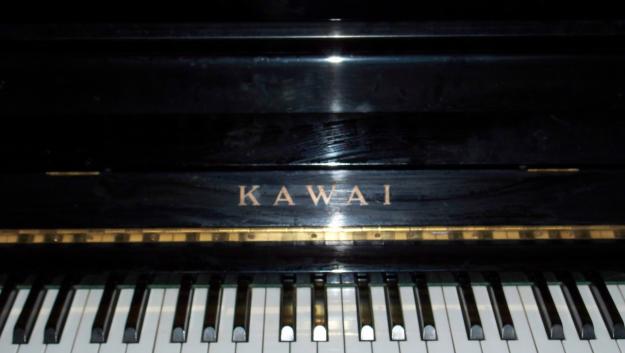 Vendo piano Kawai BL-12