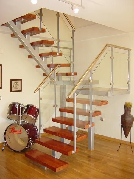 MADRID ESCALERA DE INTERIOR PARA ATICO,BUHARDILLA,LOFT