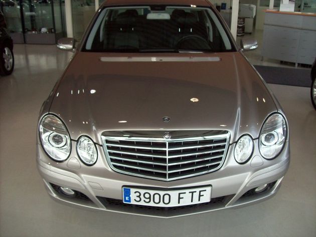MERCEDES E 200K Classic