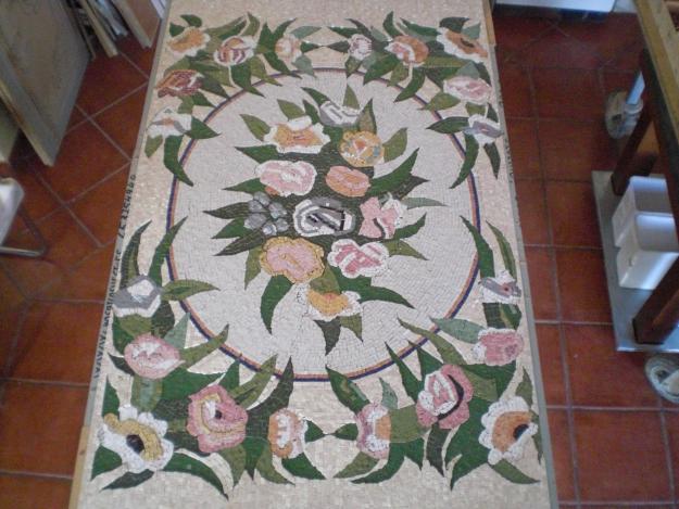 MESA  DE MOSAICO  PARA PORCHE  O JARDIN..TAPA