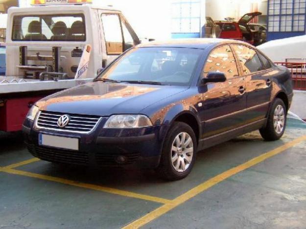 Venta de Volkswagen Passat 1.9 TDI Edition 100 CV '03 en Madrid