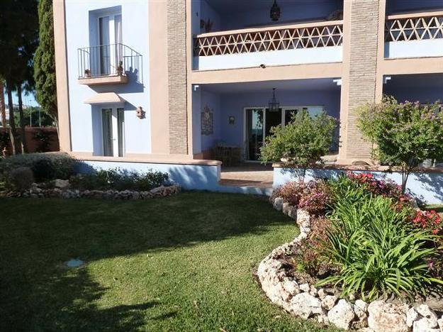 Apartamento a la venta en Casares Playa Costa del Sol