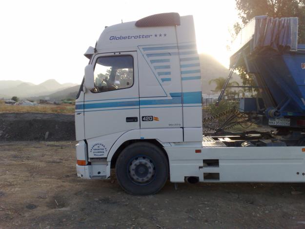 VENDO CABEZA TRACTORA VOLVO FH 12 420