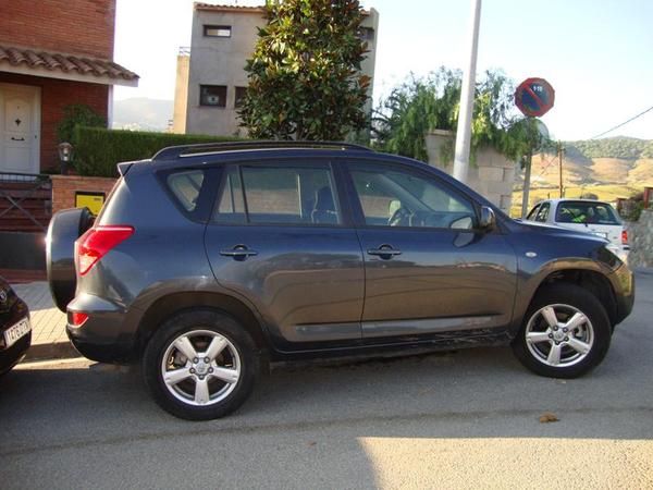 Vendo Toyota Rav 4 Advance