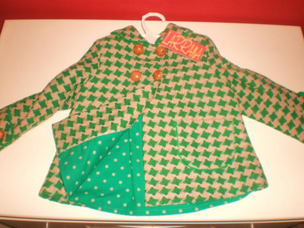 precioso abrigo a estrenar t-5 años(talla real,para 3 años)