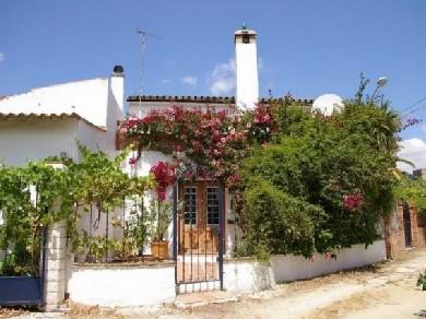 Chalet con 3 dormitorios se vende en Alhaurin el Grande