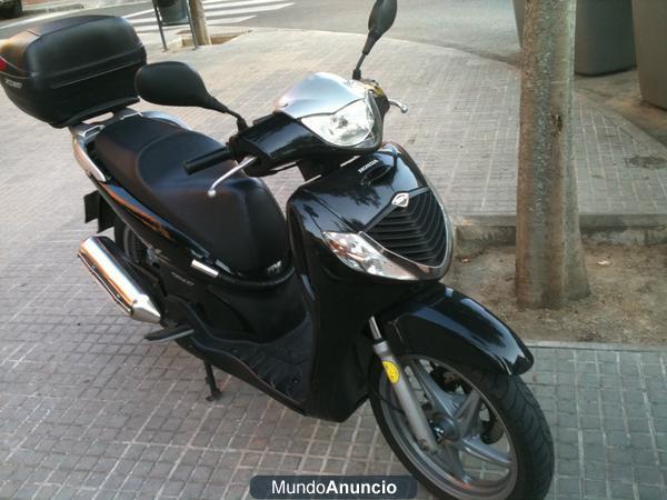 HONDA SCOOPY SHI 125