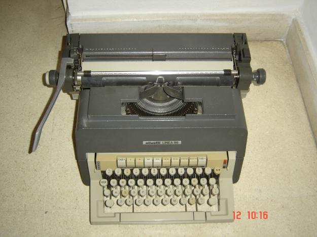 Maquina escribir olivetti 98