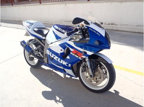 SUZUKI GSX-R 750