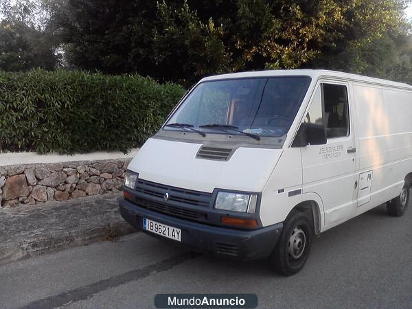 Título: RENAULT Trafic TRAFIC 1400 COMBI (TB 333)