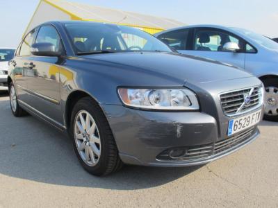 Volvo s40 d5 auto momentu