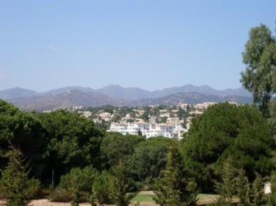 Apartamento con 2 dormitorios se vende en Marbella, Costa del Sol