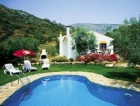Charming cottage with private pool - mejor precio | unprecio.es