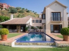 Chalet con 4 dormitorios se vende en Benahavis, Costa del Sol - mejor precio | unprecio.es