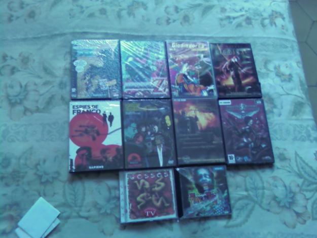 Lote juegos PC, pelis DVD, Música, documentales, cómics dvd..nuevos