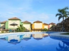 Apartamento con 3 dormitorios se vende en Casares Costa, Costa del Sol - mejor precio | unprecio.es