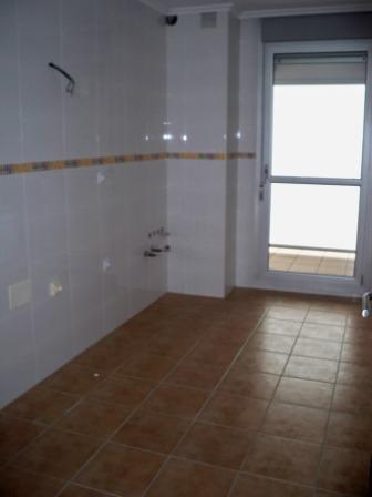 VENDO APARTAMENTO CÉNTRICO TORRELAVEGA ( SANTANDER )