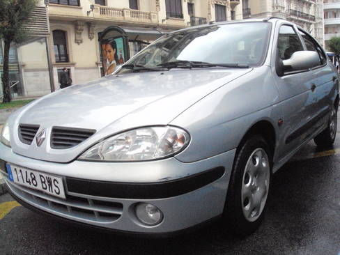 BMW SERIE 3 320D BERLINA