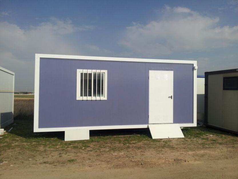 Caseta de obra aislada seminueva.