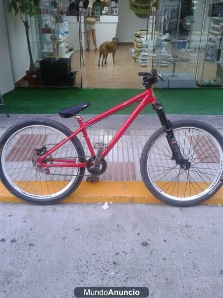 950€ VENDO BIKE EN BUEN ESTADO DE CONSERVACION.