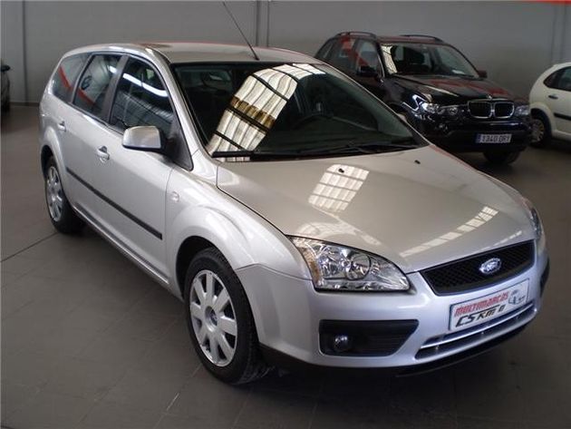 FORD Mondeo 2.5i V6 Ghia 5-Tronic