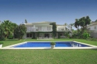 Chalet en venta en Estepona, Málaga (Costa del Sol) - mejor precio | unprecio.es