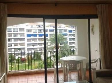 Apartamento con 2 dormitorios se vende en Marbella, Costa del Sol