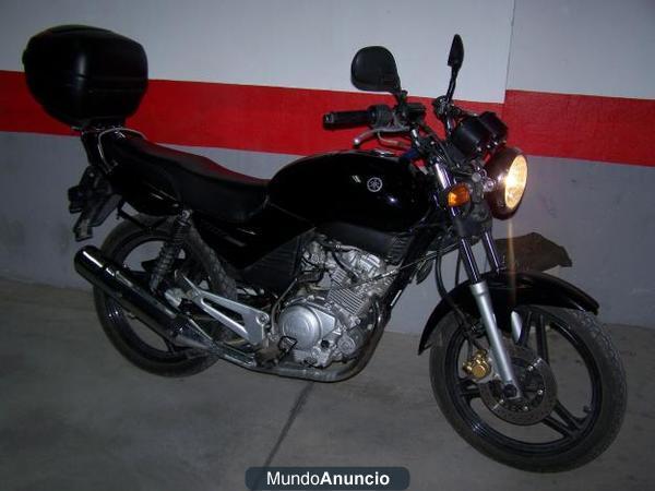 estupenda yamaha ybr clasic 125. Nueva!! con solo 4000 km.