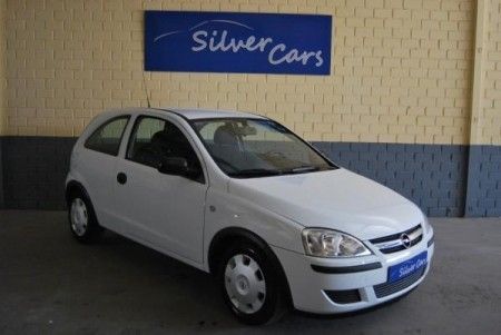 OPEL CORSA ESSENTIA 1.3 CDTI - Madrid