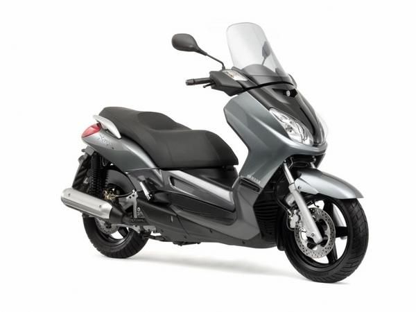 VENTA YAMAHA XMAX 250 MUY POCOS KILOMETROS