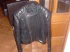 Vendo cazadora de moto en cuero color negro - mejor precio | unprecio.es