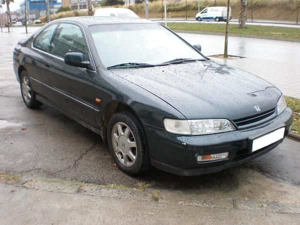 HONDA ACCORD COUPE 2.2i ES VTEC 