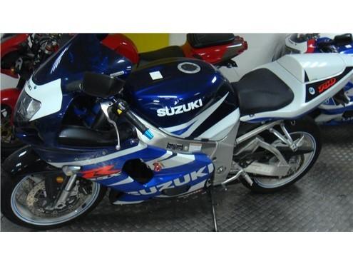 SUZUKI GSX R750