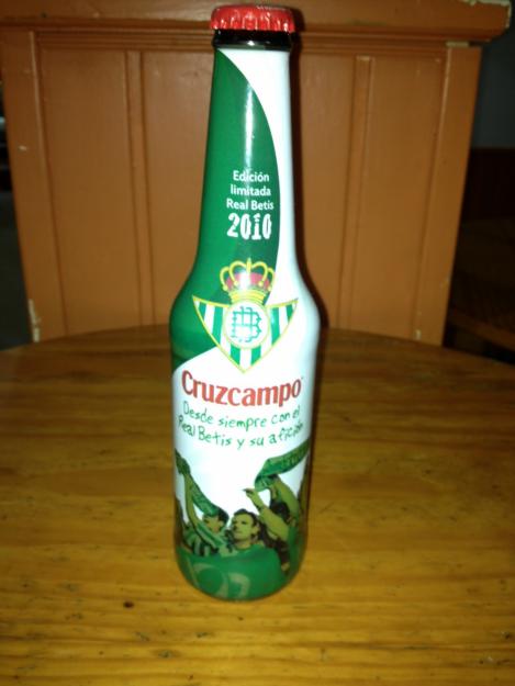 botella de coleccion de cruzcampo  del real betis balompie