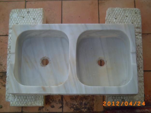 vendo fregadero de marmol blanco dos senos (antiguo)