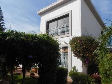 Chalet con 3 dormitorios se vende en Marbella, Costa del Sol