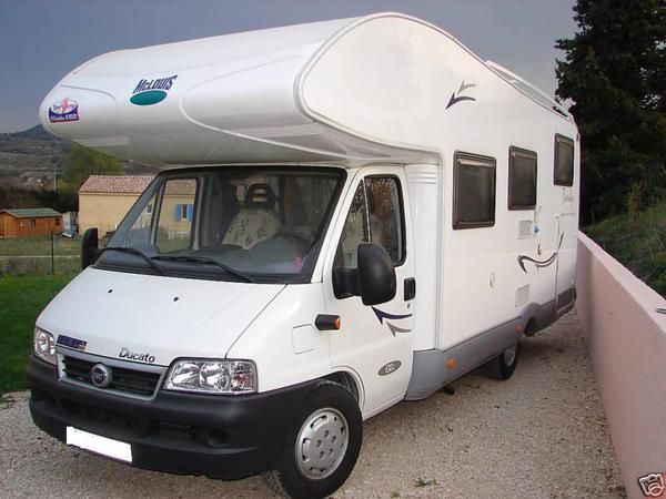 CAMPING-CAR Mc LOUIS TANDY 630 GARAGE, modèle 2005,