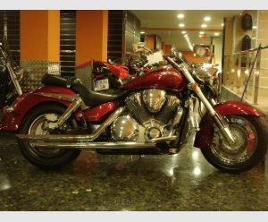 HONDA VTX 1800 RETRO