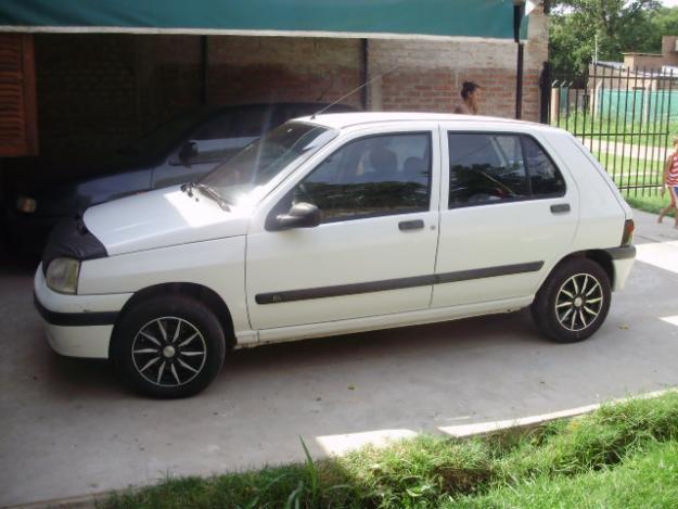 renault clio 99 1.6 c/a levan. vidrios c/centralizado perfecto estado