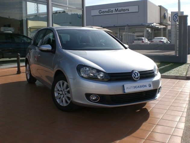 VOLKSWAGEN GOLF  1.6TDI CR BLUEMOTION 105